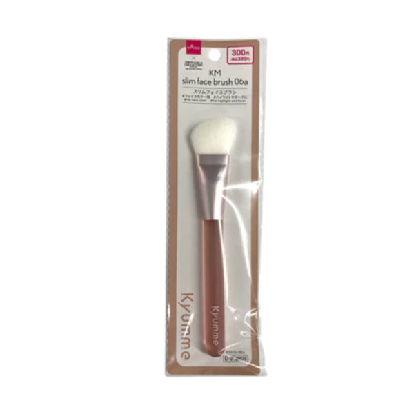 Daiso Km Slim face Powder Brush 06a
